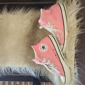 💟 Pink Hightop Converse- kids size 💟